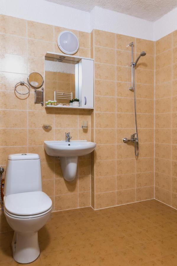 Cosy Apt Close To Macedonia Square Apartment *