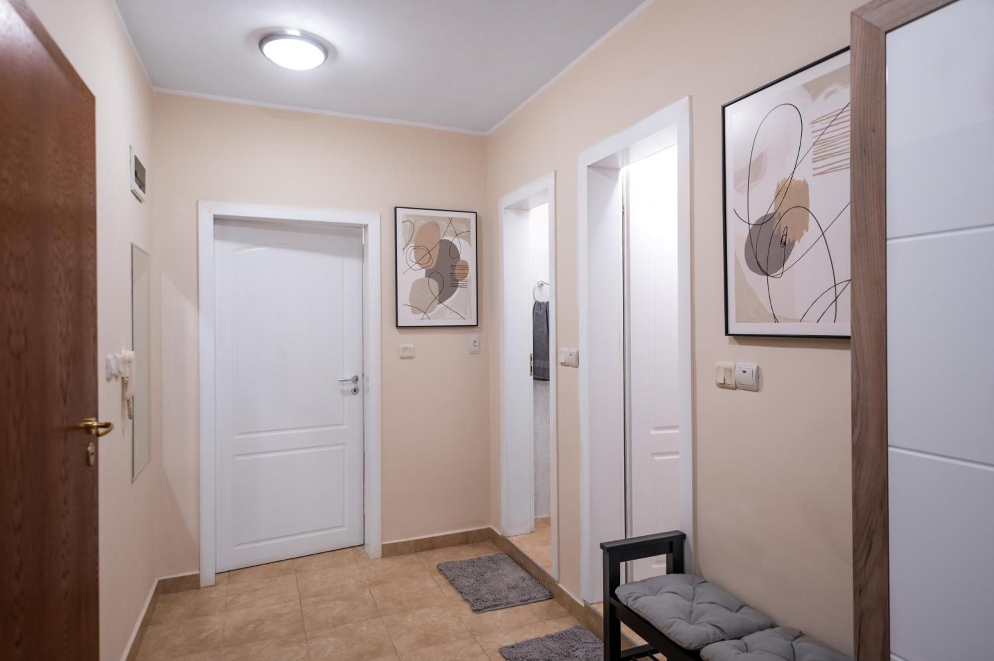 Apartment Cosy Apt Close To Macedonia Square